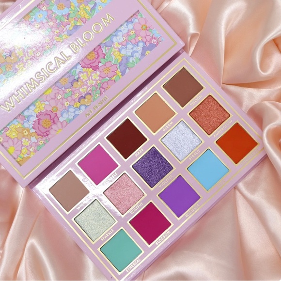 Ace Beaute Whimsical Bloom Eyeshadow Palette - Vibrant Colors - Picture 1 of 4